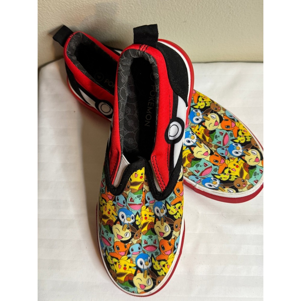 Pokemon Ground Up Kids Slip On Sneakers Pikachu Poke Ball Canvas Shoes Size 3 4